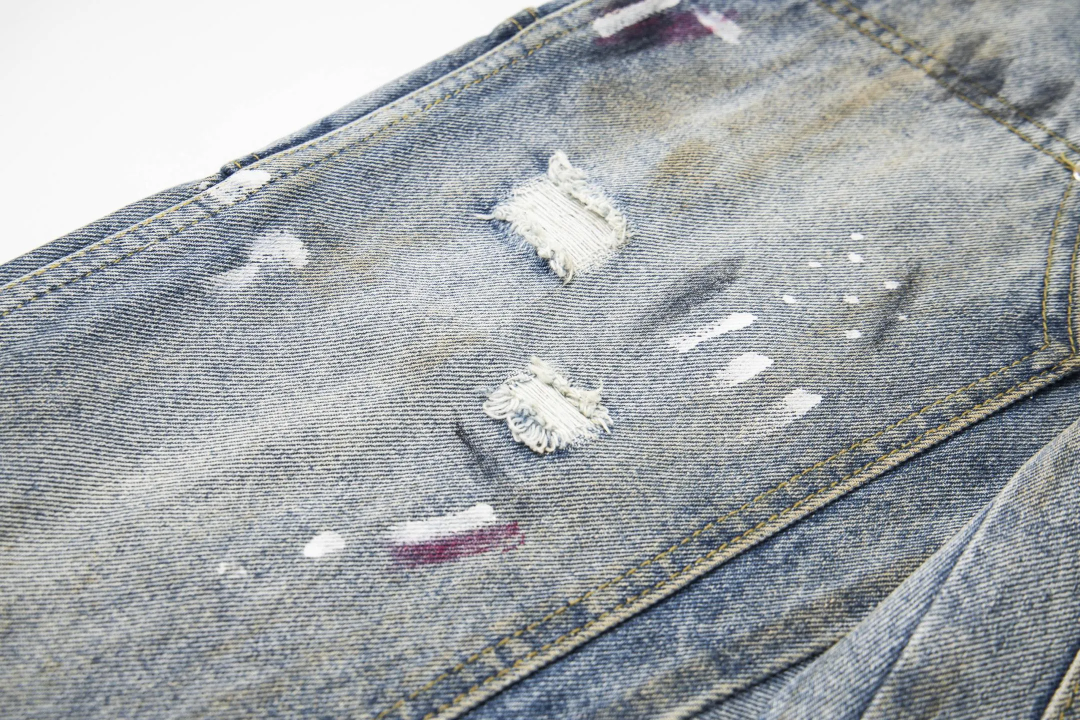 #8179 P260💰 GALLERY DEPT. Vintage splash-ink hole-cut logging, spray-dirty mud-dyed loose washed jeans - truly restore the ultimate texture of Vintage - original hardware accessories washed and other elevators, QR code analysis are all purchased from the original factory, high degree of restoration, you are welcome to compare with a certain product ~ - Three-dimensional version Loose and comfortable, not picky about the figure, tall and slim, factory Seiko, original quality control, same style for men and women, can be matched with couples, versatile recommendation Essential jeans for all seasons - sizes: 28 30 32 34 36